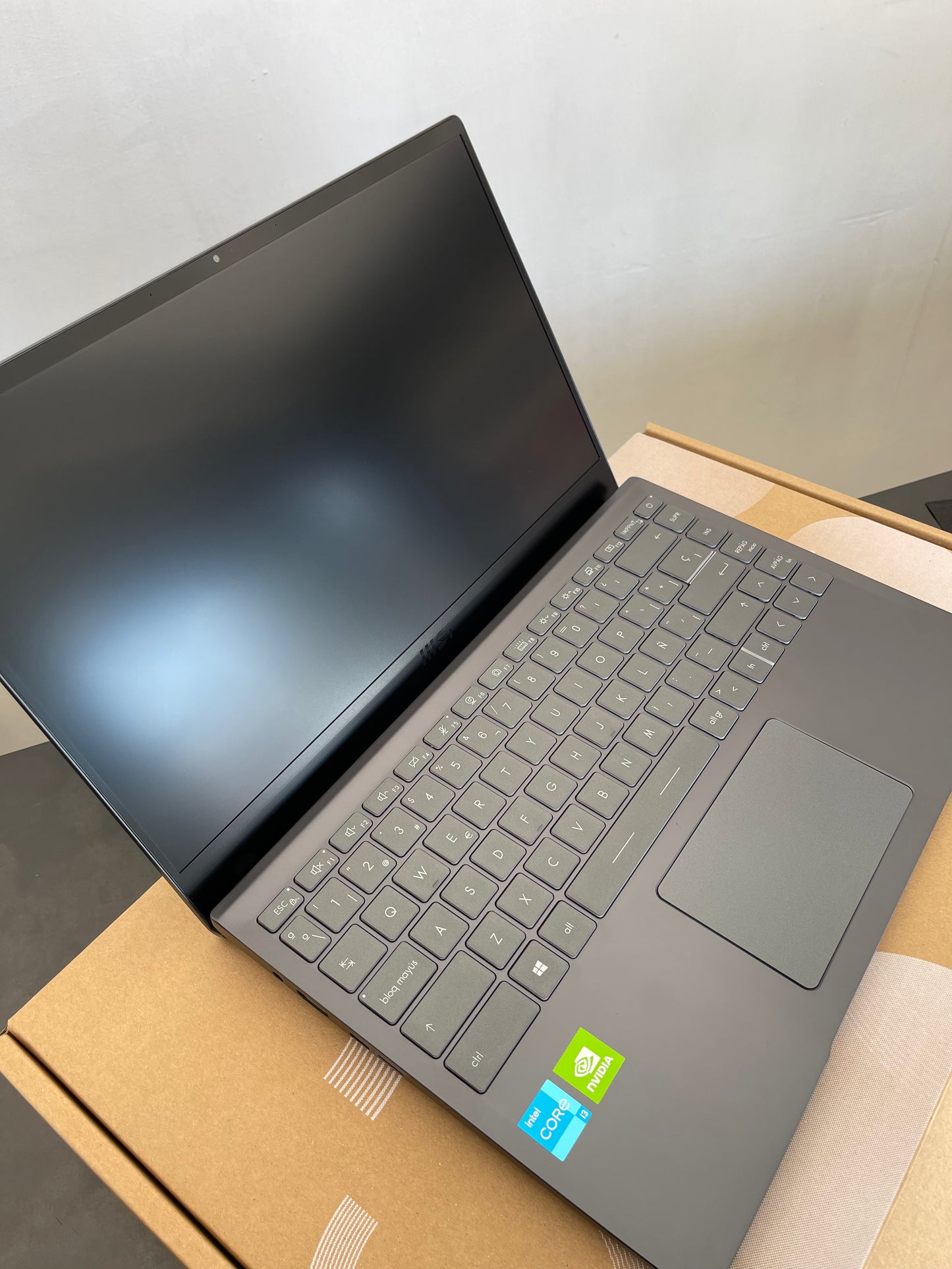 MSI Laptop Modern 14” i3 11th Gen.